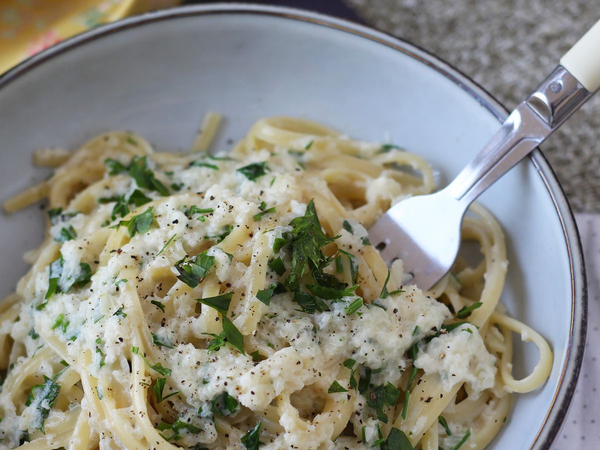 Kermainen sipulipasta: herkullinen ja superhalpa pääruoka! - kuva 4