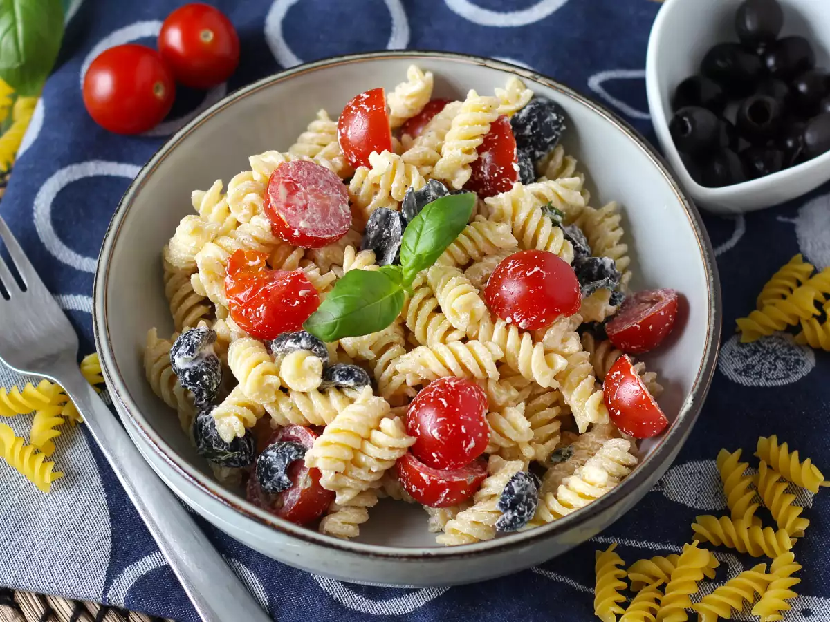 Kermaisa kylmä pastasalaatti alle 10 minuutissa! - kuva 5