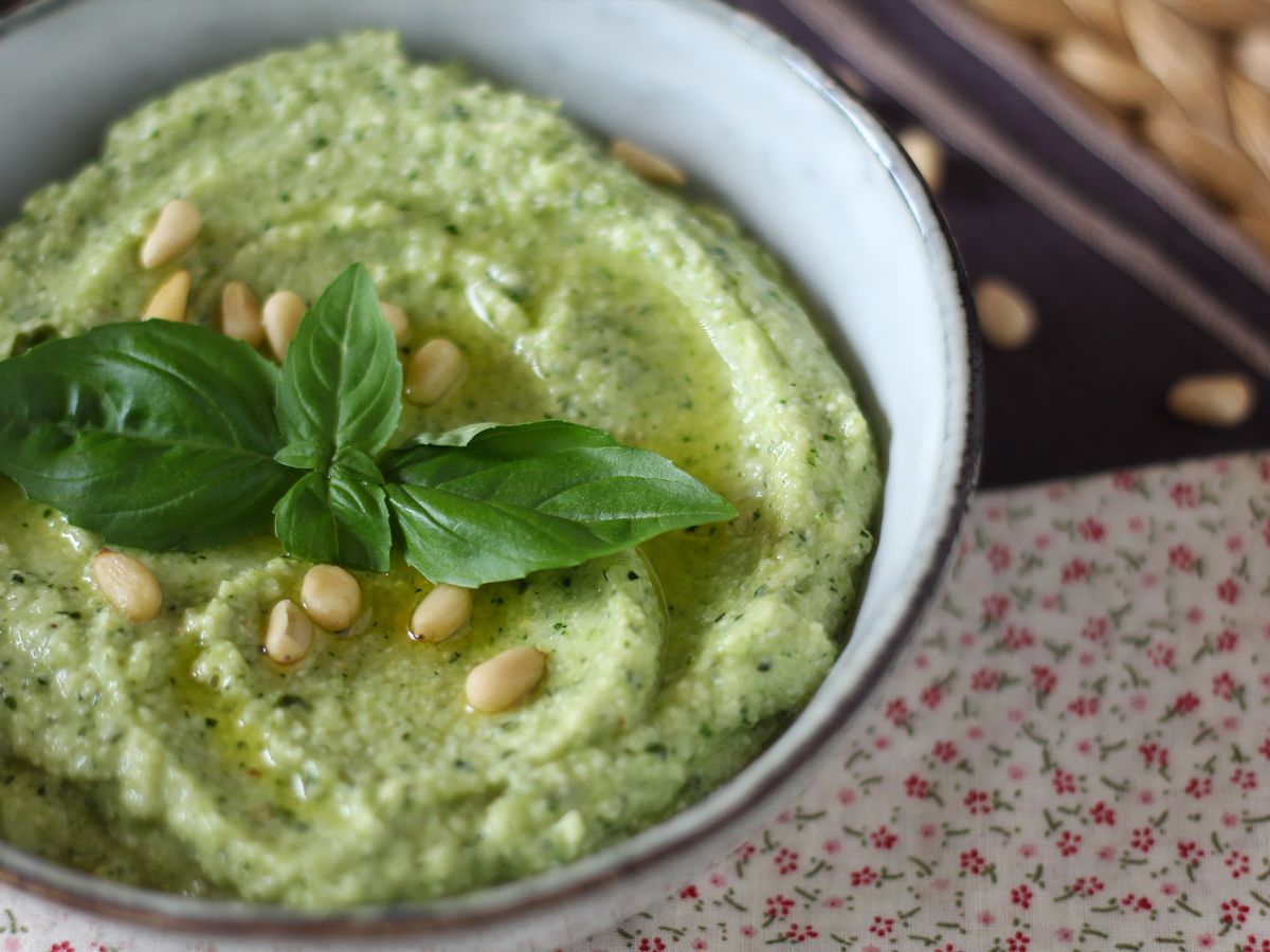 Kesäkurpitsa-pesto, nopea ja maukas resepti ilman kypsennystä. - kuva 2