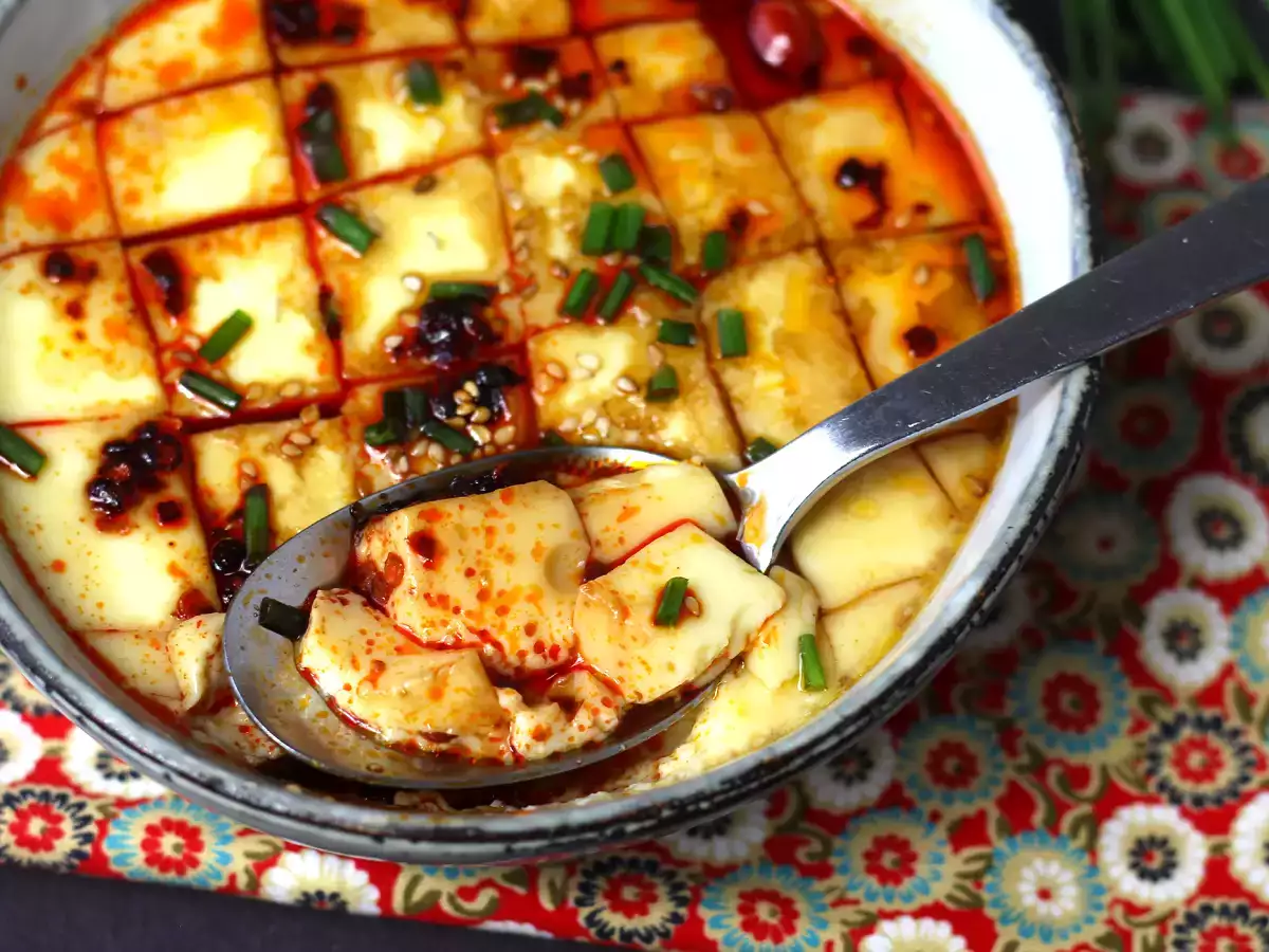 Kiinalaiset höyrytetyt kananmunat: kiinalainen resepti höyrytetyille silkkisille kananmunille, joissa on vain kaksi ainesosaa! - kuva 2