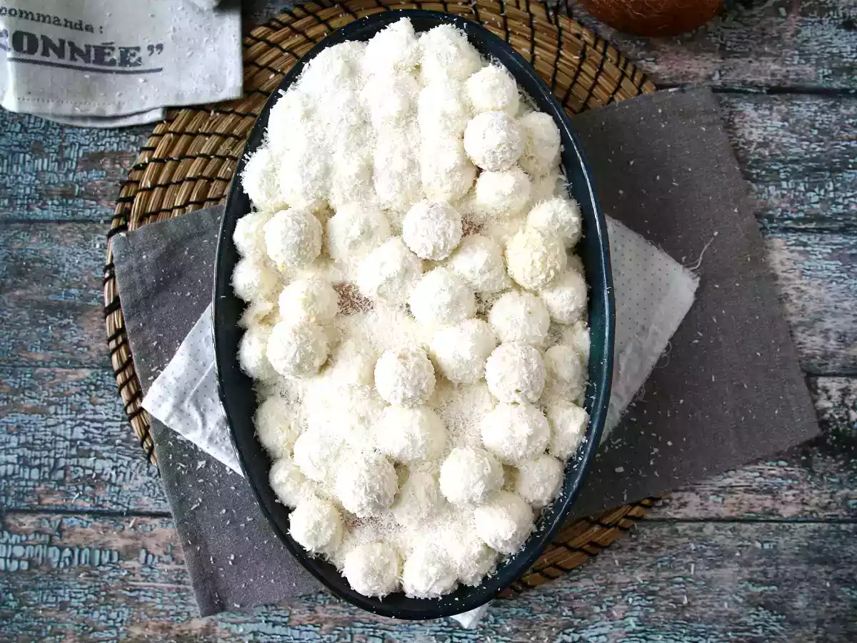 Kookos Tiramisu Raffaellon kanssa - kuva 8