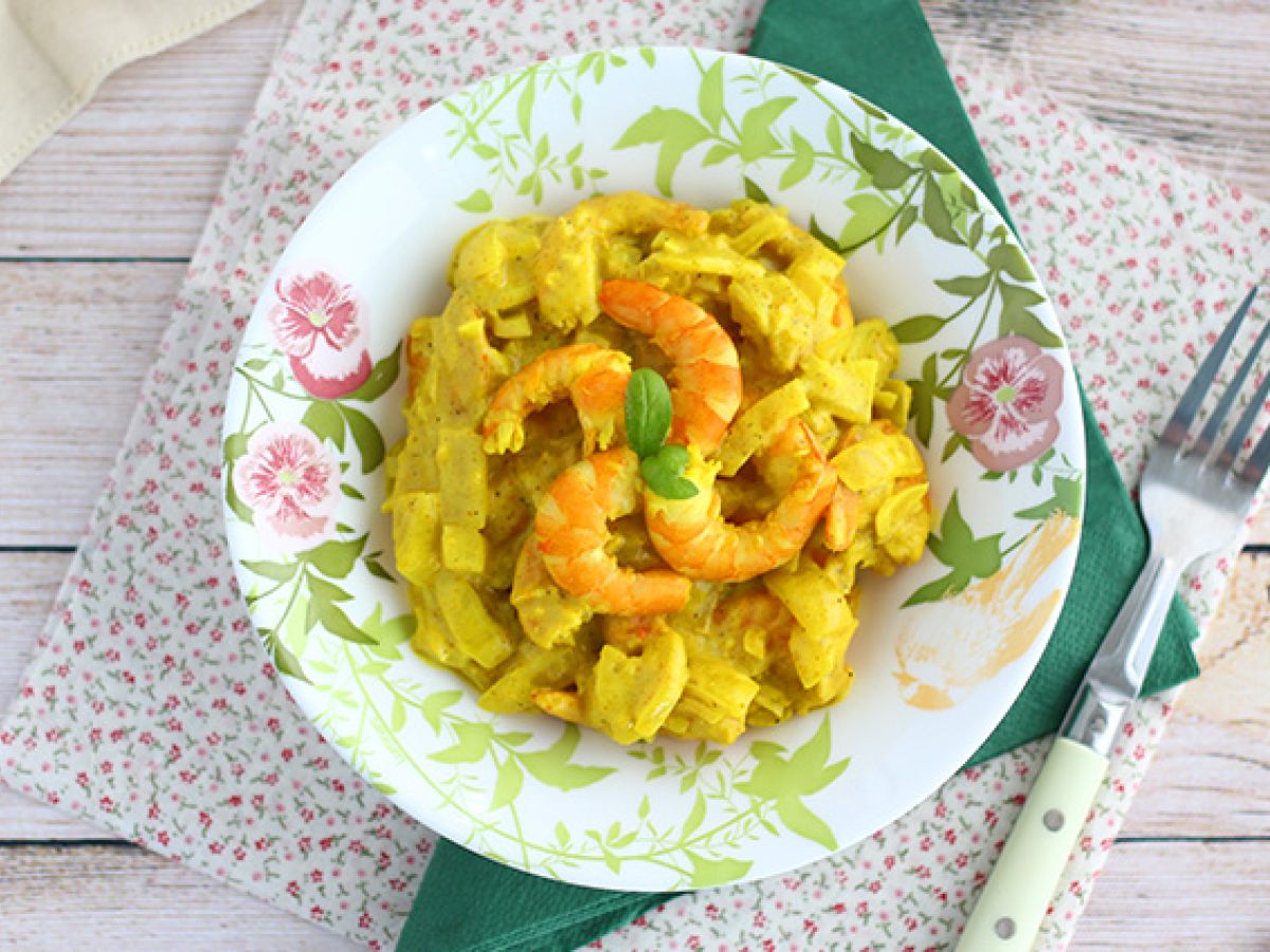 Kookosmaidolla maustettu pikakatkarapucurry