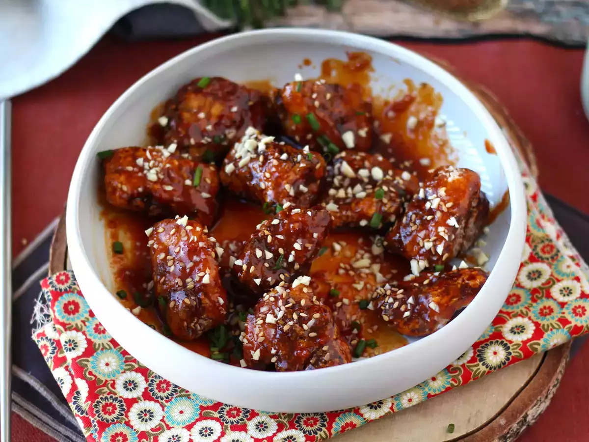 Korealaista paistettua kanaa mausteisella gochujang-kastikkeella - Dakgangjeong - kuva 3