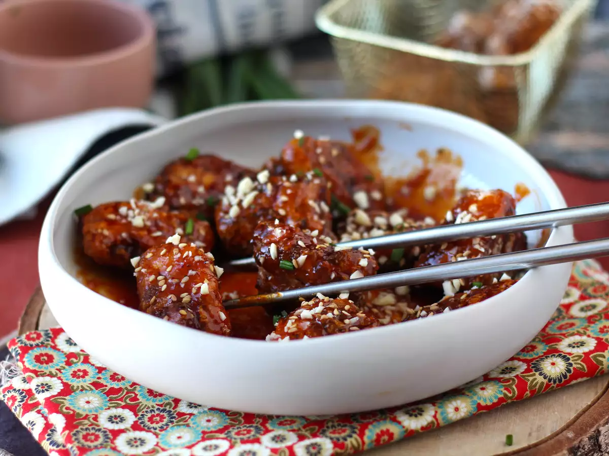Korealaista paistettua kanaa mausteisella gochujang-kastikkeella - Dakgangjeong - kuva 5