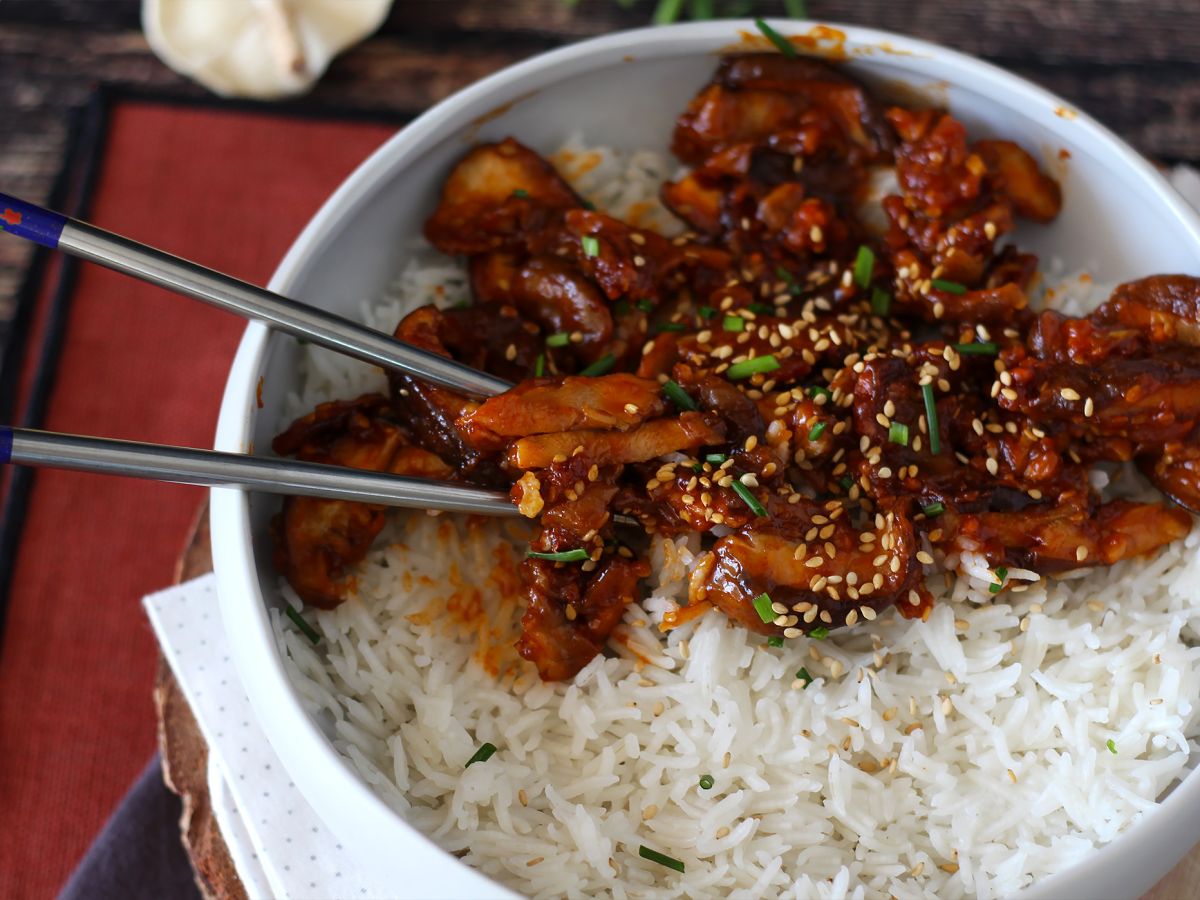 Korealaistyyliset sienet - Shiitake-sienet gochujang-kastikkeessa - kuva 5