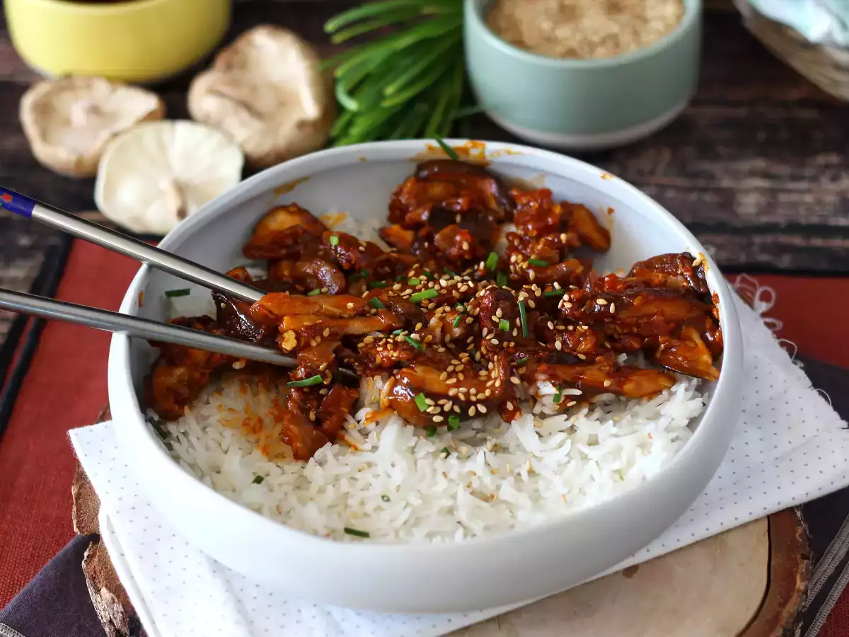 Korealaistyyliset sienet – shiitakesienet gochujang-kastikkeessa