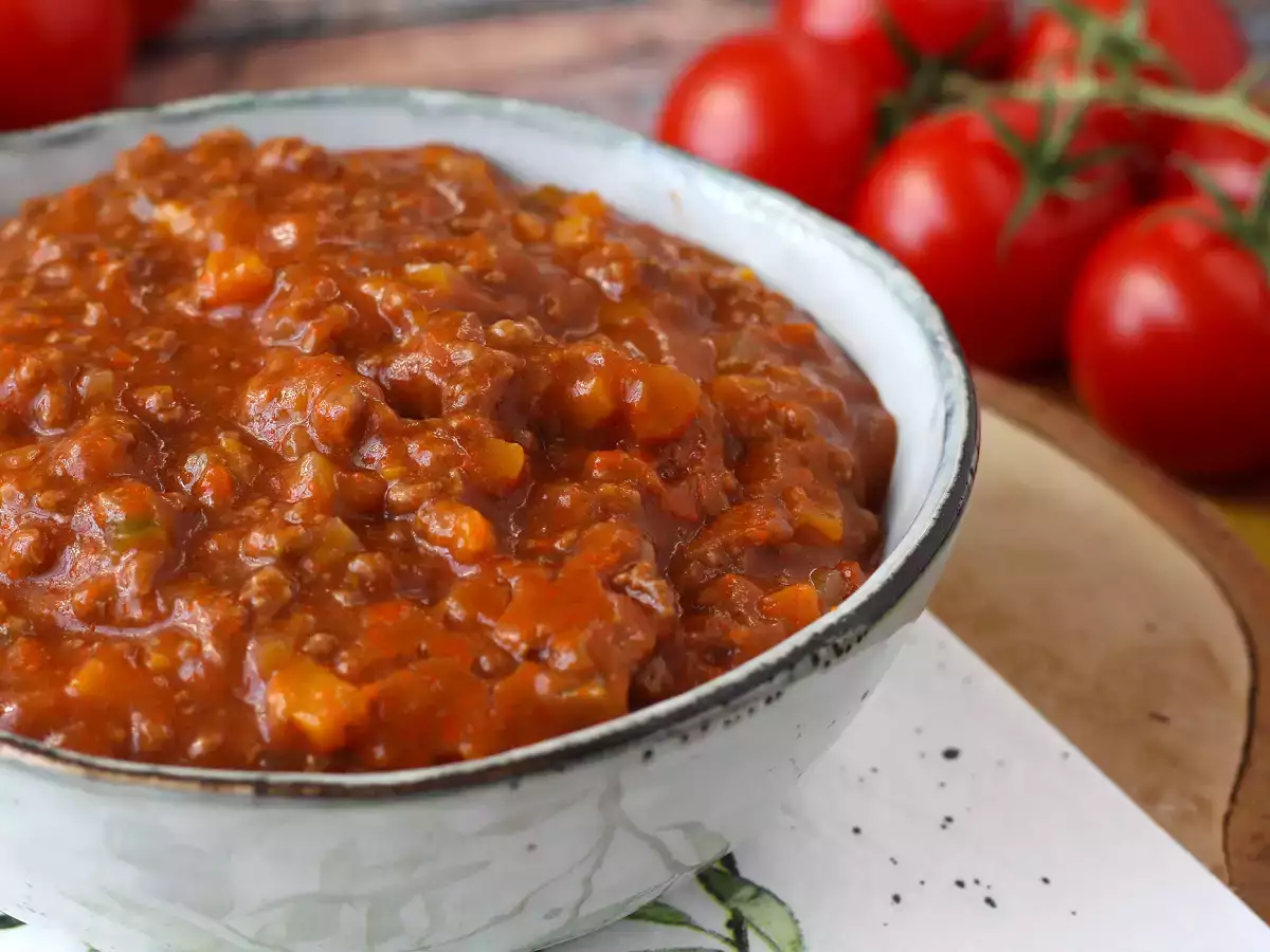 Kotitekoinen bolognese-kastike - ragù alla bolognese (ragù alla bolognese) - kuva 3