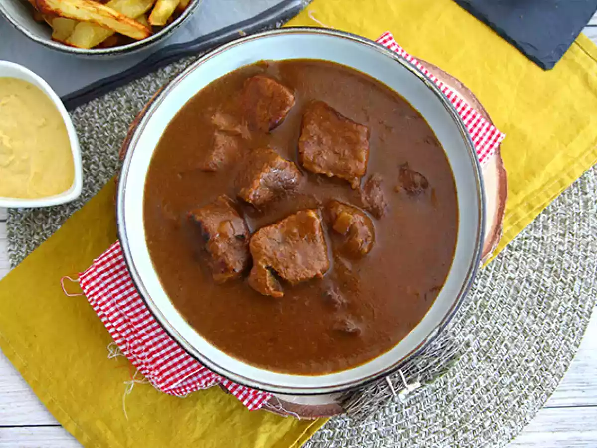 Kotitekoinen flaamilainen carbonnade - kuva 4