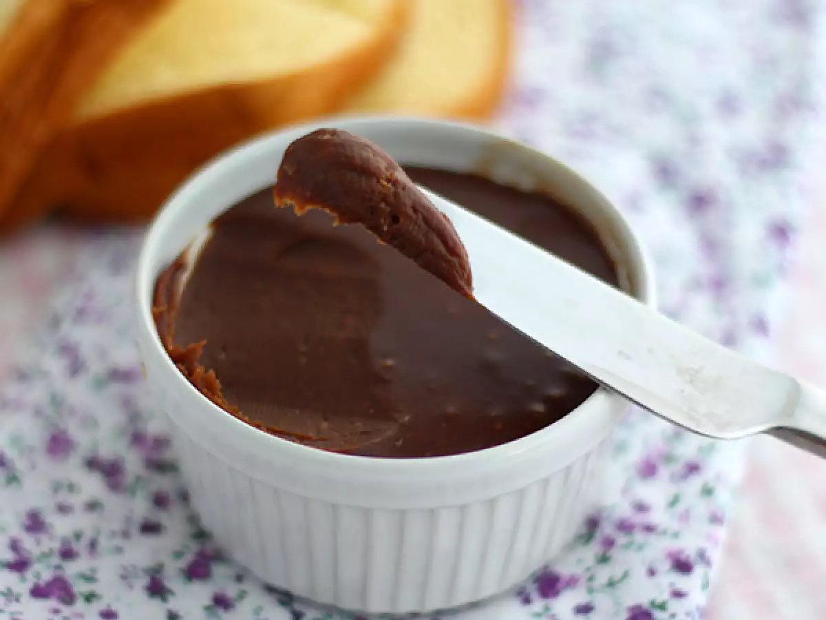 Kotitekoinen hasselpähkinälevite (Nutella) - kuva 2