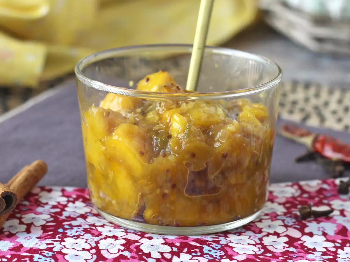 Kotitekoinen mango chutney: makea ja hapan intialainen mauste, joka sopii kaiken kanssa. - kuva 2