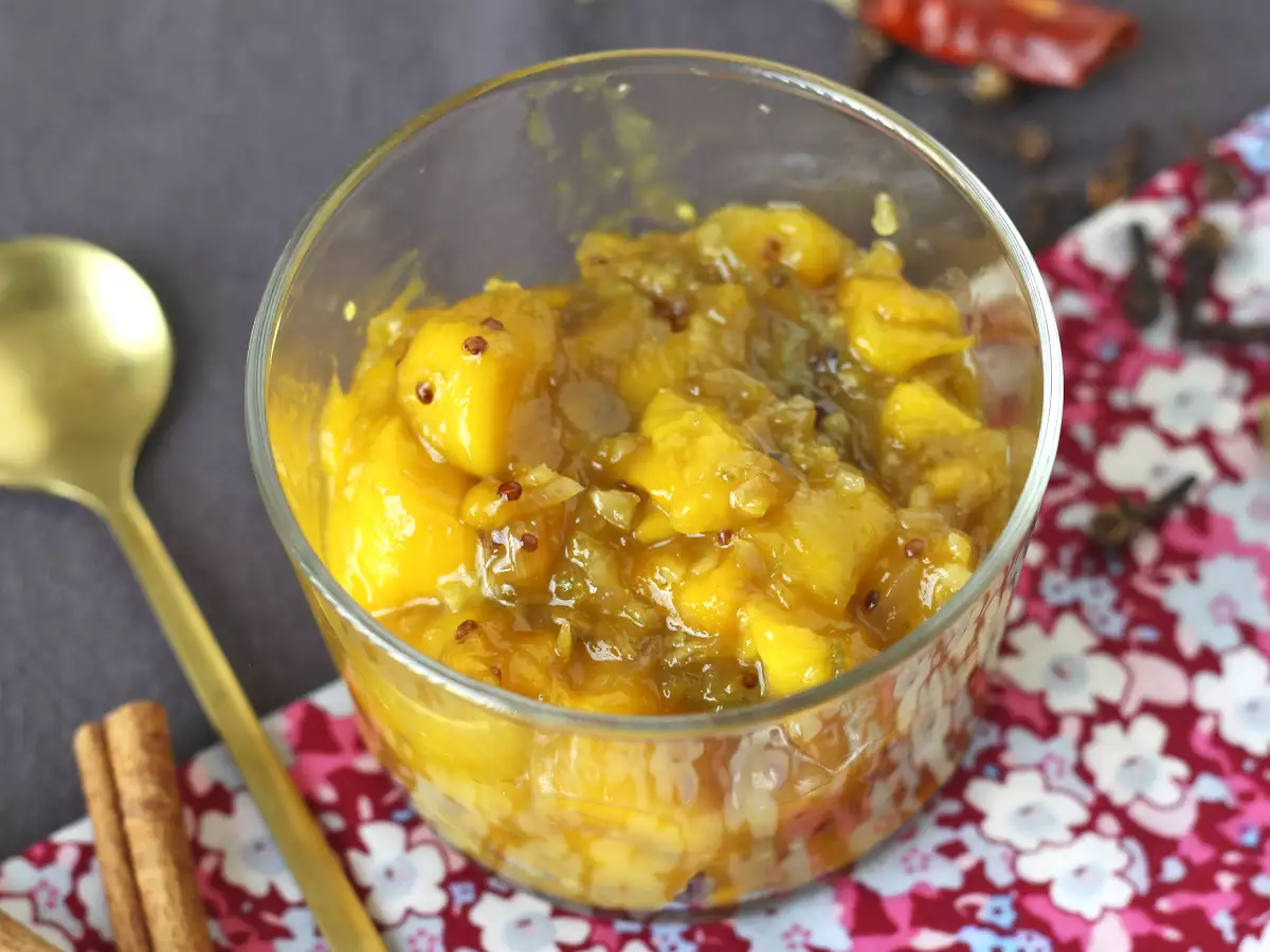 Kotitekoinen mango chutney: makea ja hapan intialainen mauste, joka sopii kaiken kanssa. - kuva 3