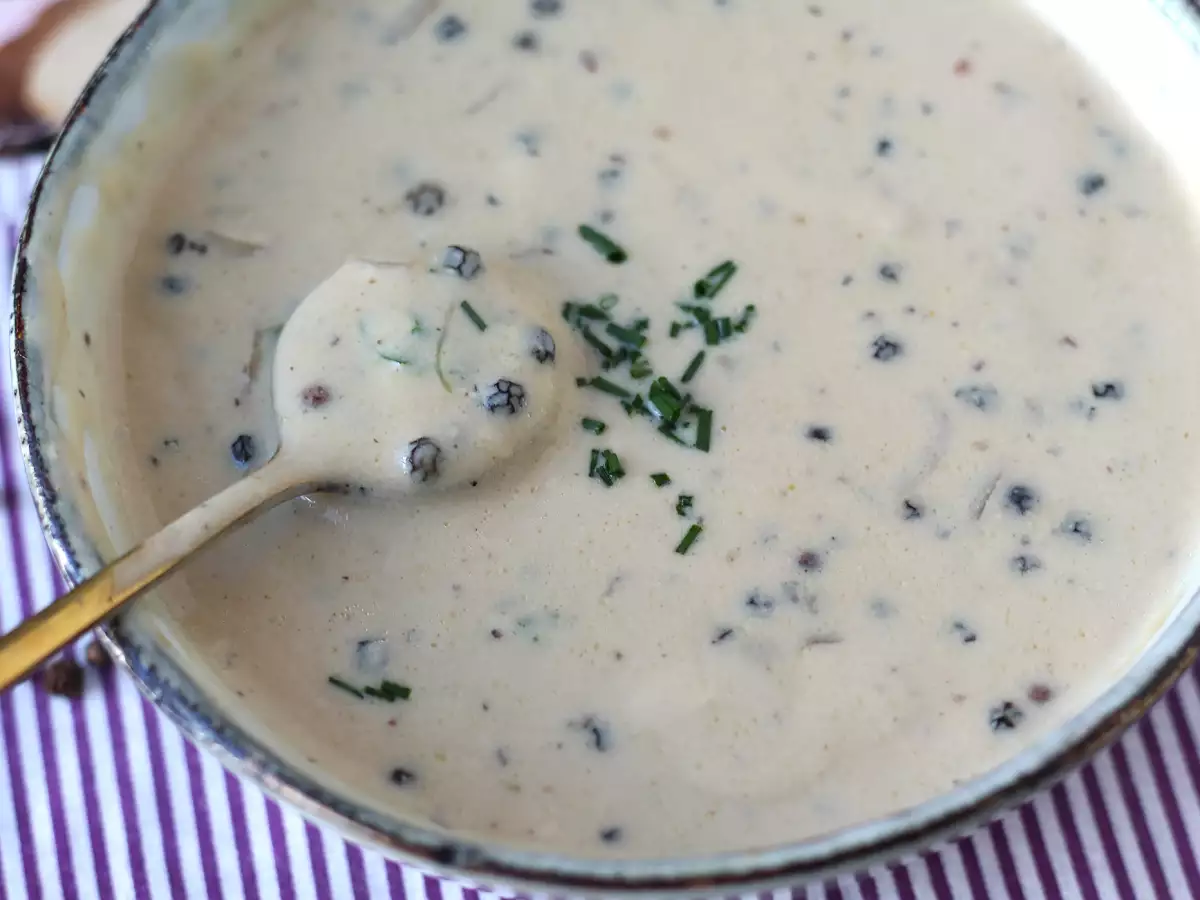 Kotitekoinen pippurikastike: kermainen, tuoksuva ja superhelppo!