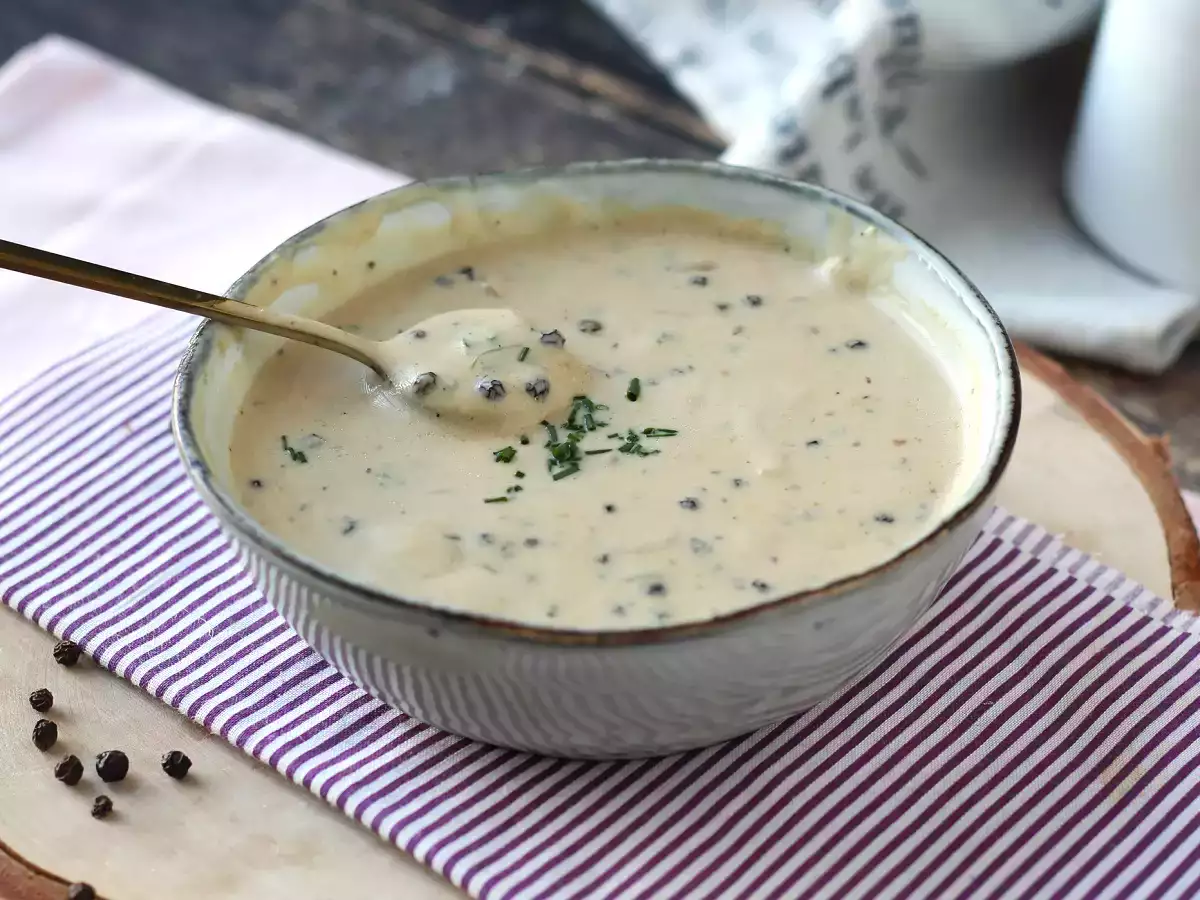 Kotitekoinen pippurikastike: kermainen, tuoksuva ja superhelppo! - kuva 4