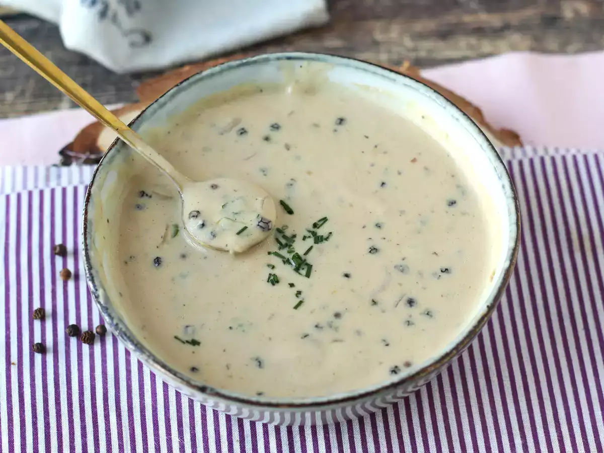 Kotitekoinen pippurikastike: kermainen, tuoksuva ja superhelppo! - kuva 5