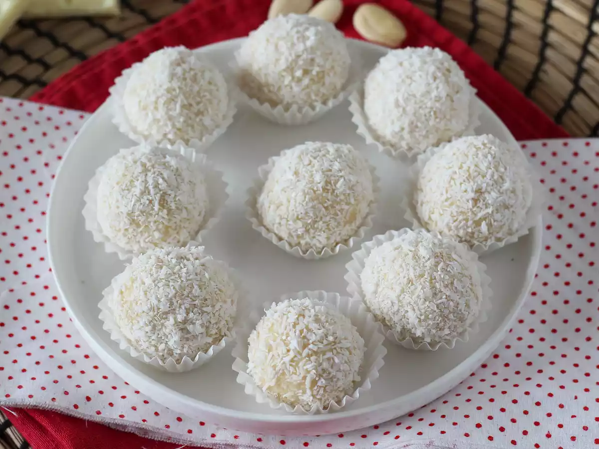 Kotitekoinen Raffaello-suklaa - kuva 2