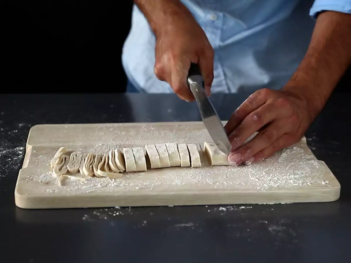 Kotitekoinen tagliatelle, menettely selitetään vaihe vaiheelta - kuva 2