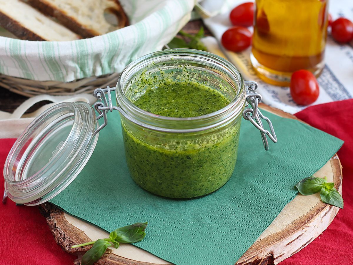 Kotitekoinen vihreä pesto - pesto alla genovese - kuva 2