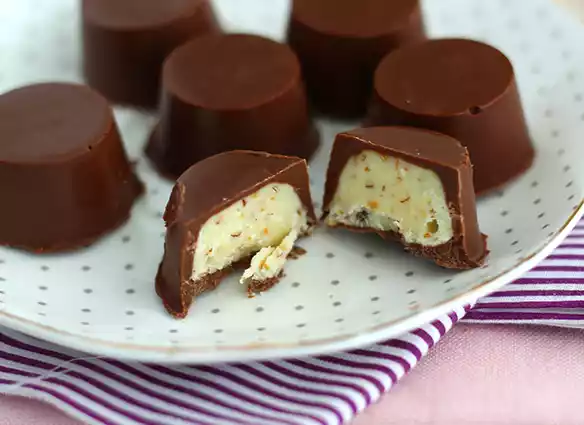Kotitekoiset kinder schoko-bons suklaat