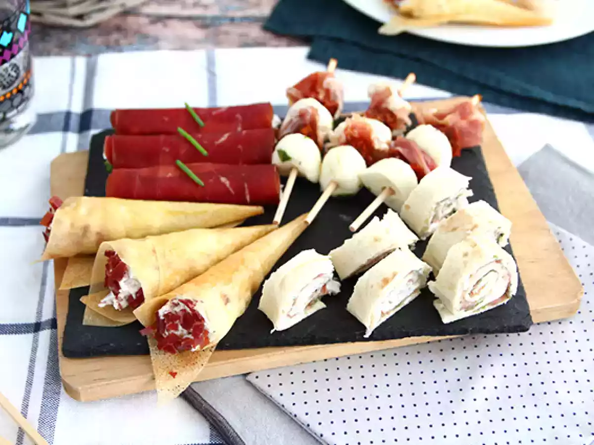 Kuivattua lihaa sisältävien aperitiivien kvartetti