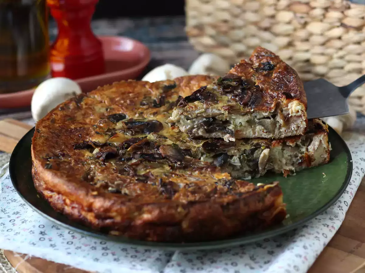 Kuoreton sieniquiche pekonilla ja raejuustolla - kuva 5