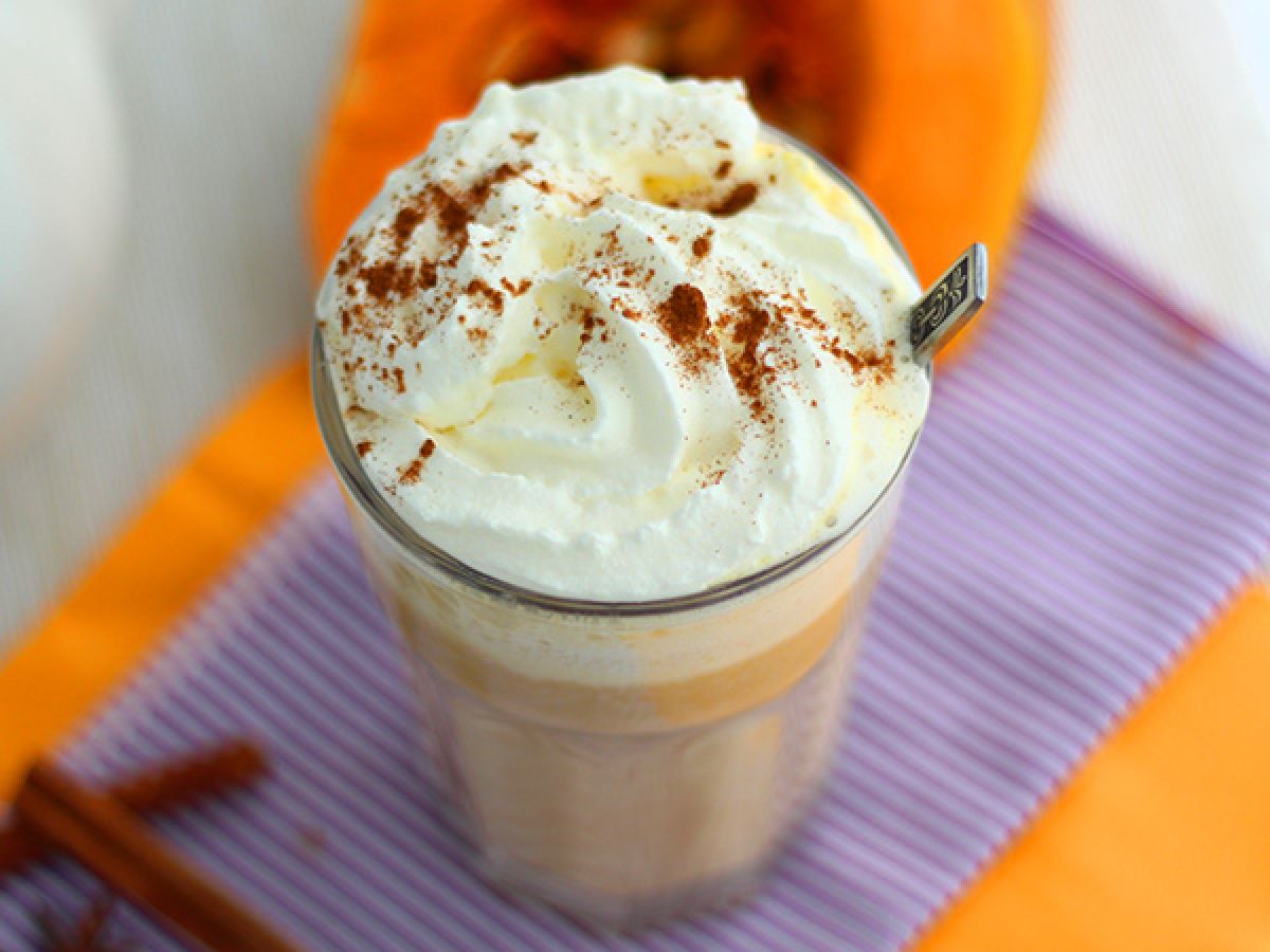 Kurpitsamausteinen latte, kahvilatte kurpitsalla - kuva 2