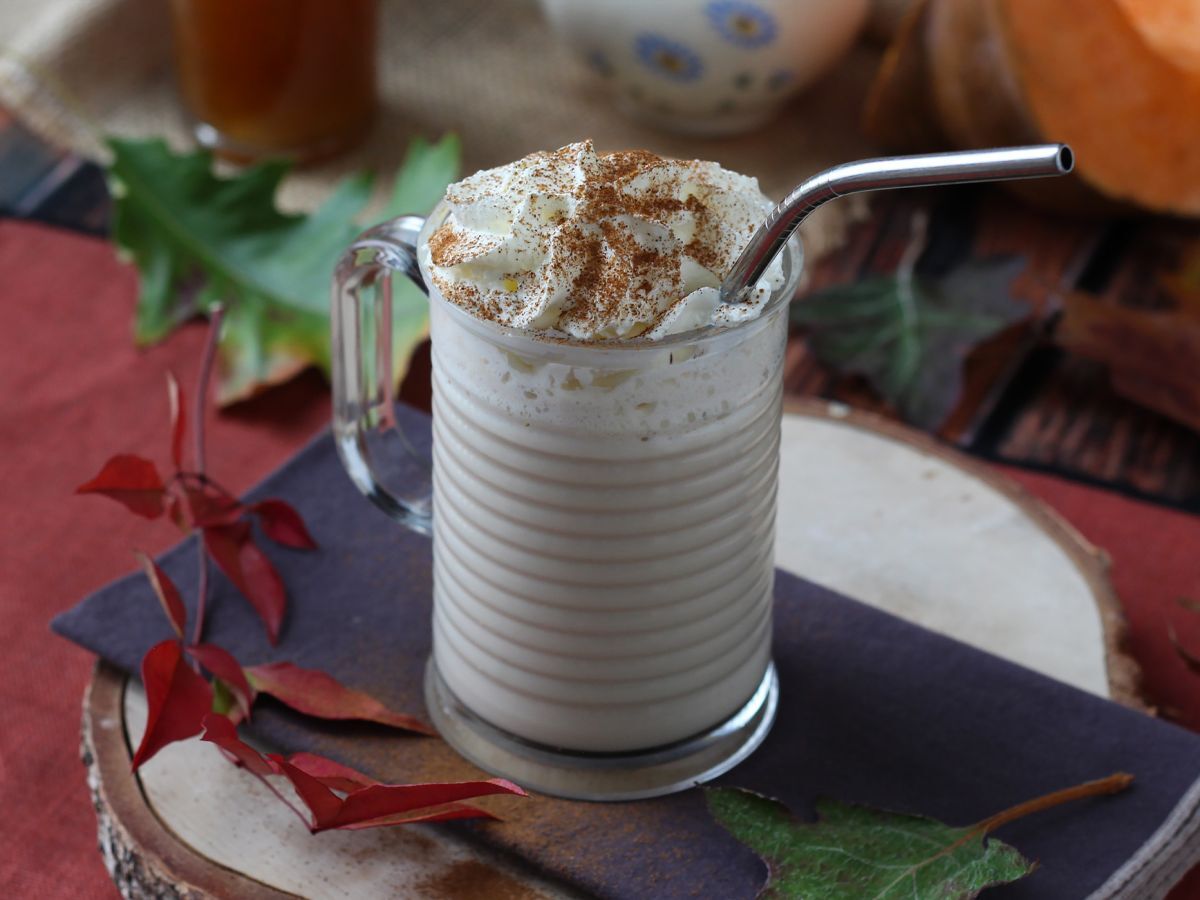 Kurpitsamausteinen latte kotitekoisella kurpitsasiirapilla! - kuva 4
