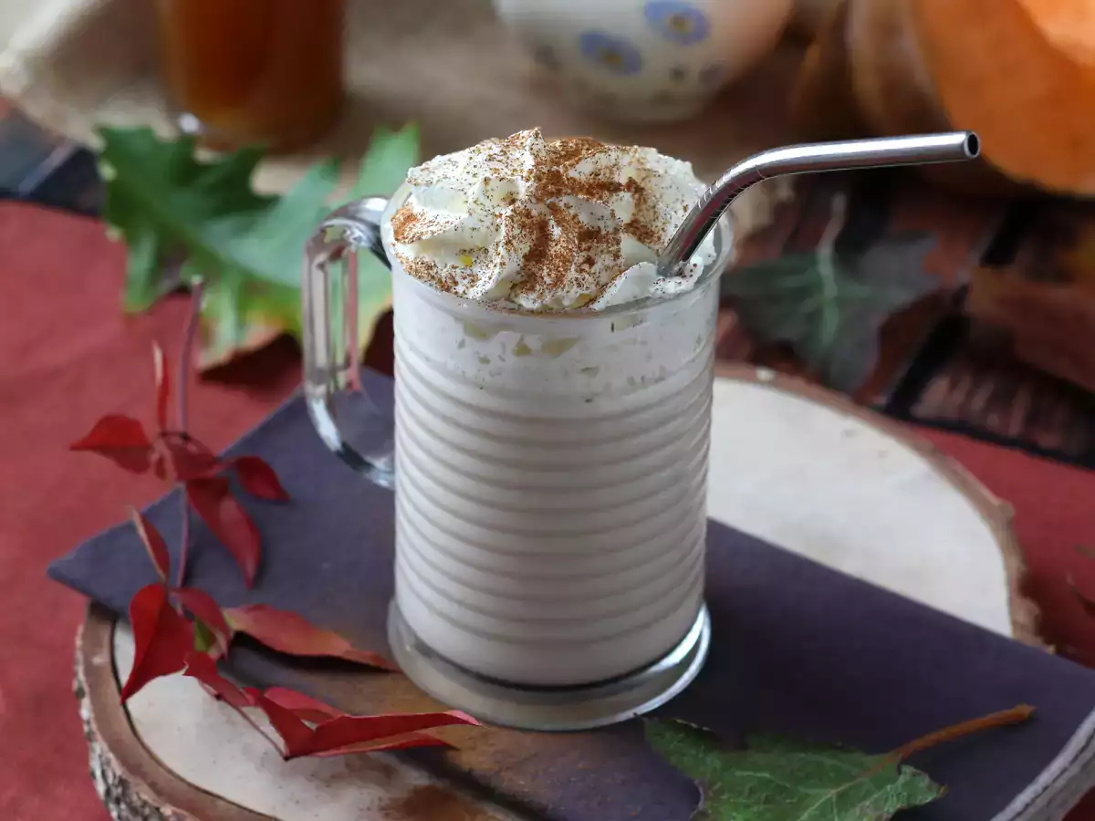 Kurpitsamausteinen latte kotitekoisella kurpitsasiirapilla! - kuva 4