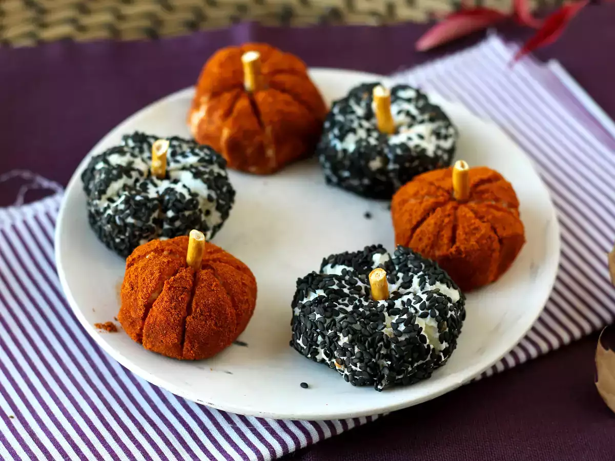 Kurpitsan muotoinen aperitiivijuustolevy, täydellinen Halloweeniin! - kuva 5