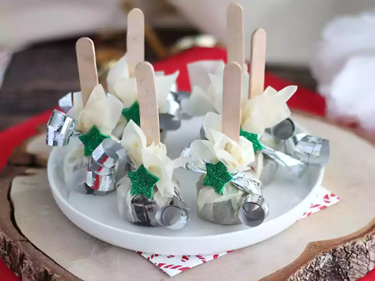 Kuuma suklaa tikkarit: tumma suklaa + Carambar