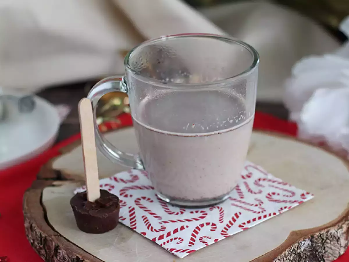 Kuuman kaakaon suklaatikkarit: tummaa suklaata ja Carambar-karkkeja - kuva 3