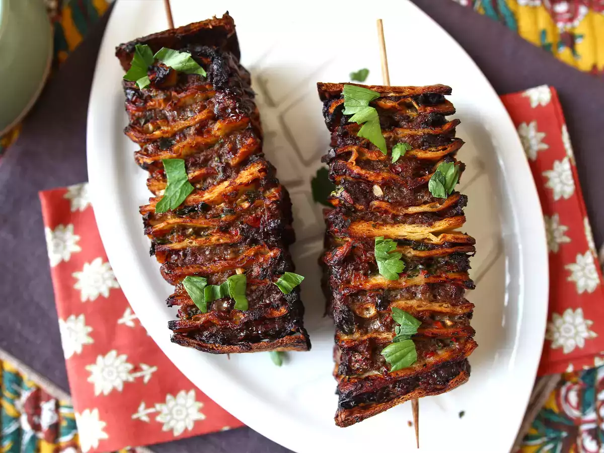 Lavash-kebabvartaat tortillojen kanssa, helppo valmistaa airfryerissa!