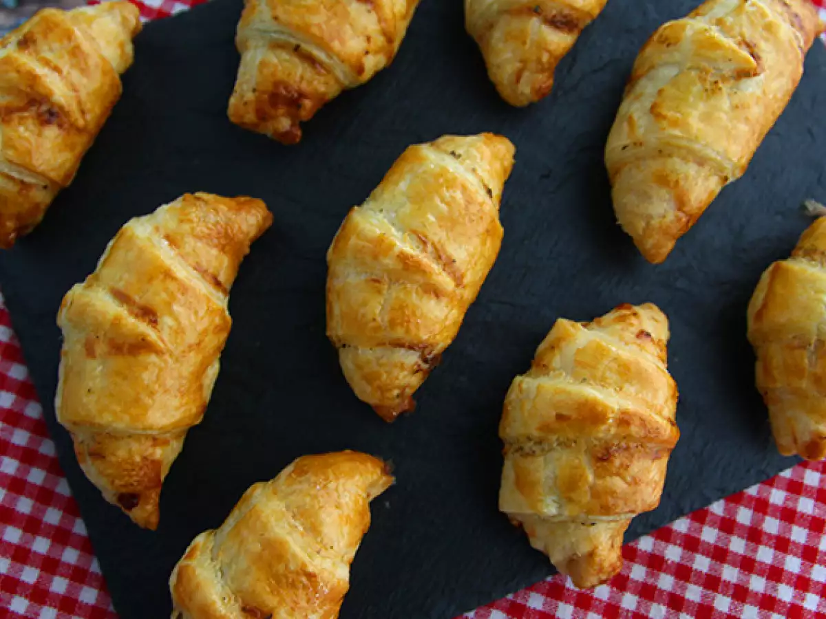 Lehtitaikina-croissantit kinkulla ja tuorejuustolla - kuva 3