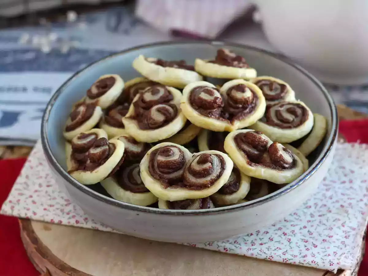 Leivonnaiset sydämet Nutellalla ystävänpäiväksi