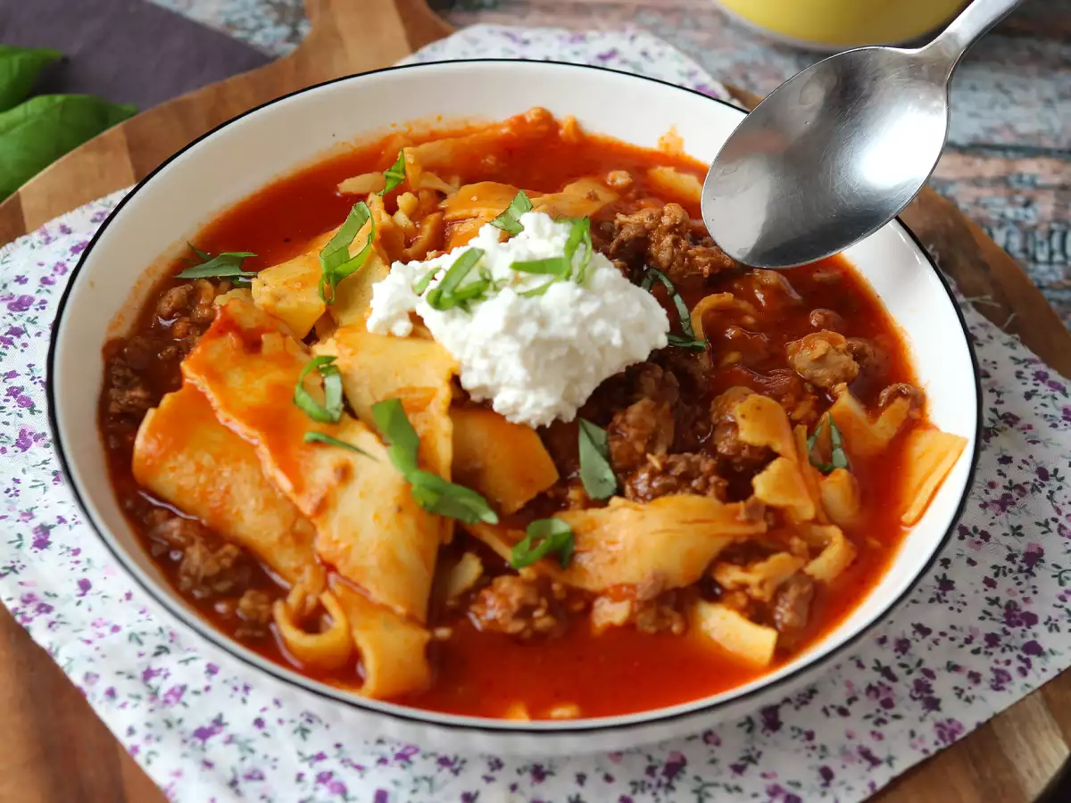 Lihalasagnekeitto ricotalla ja parmesaanilla - kuva 4
