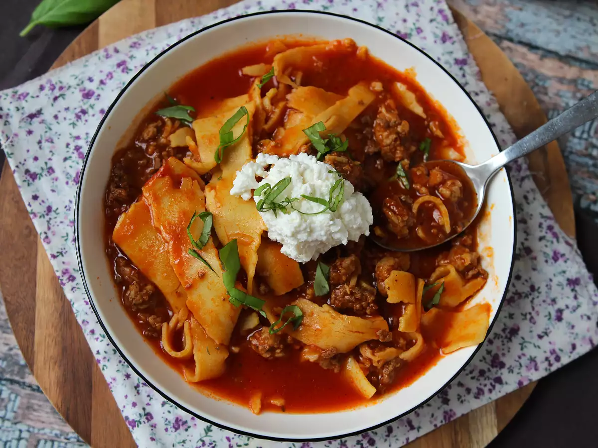 Lihalasagnekeitto ricotalla ja parmesaanilla - kuva 5