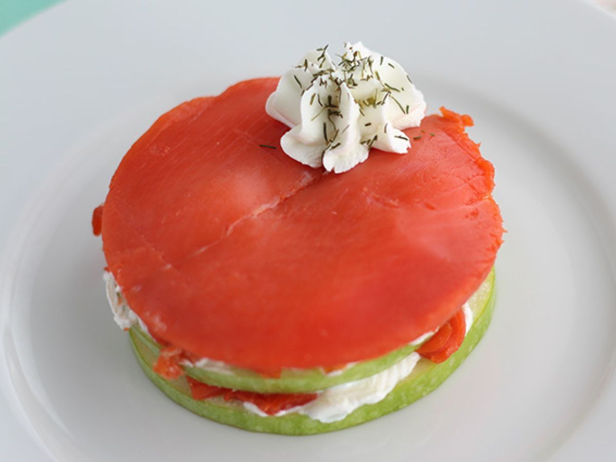 Lohi mille feuille vihreän omenan kanssa - kuva 4
