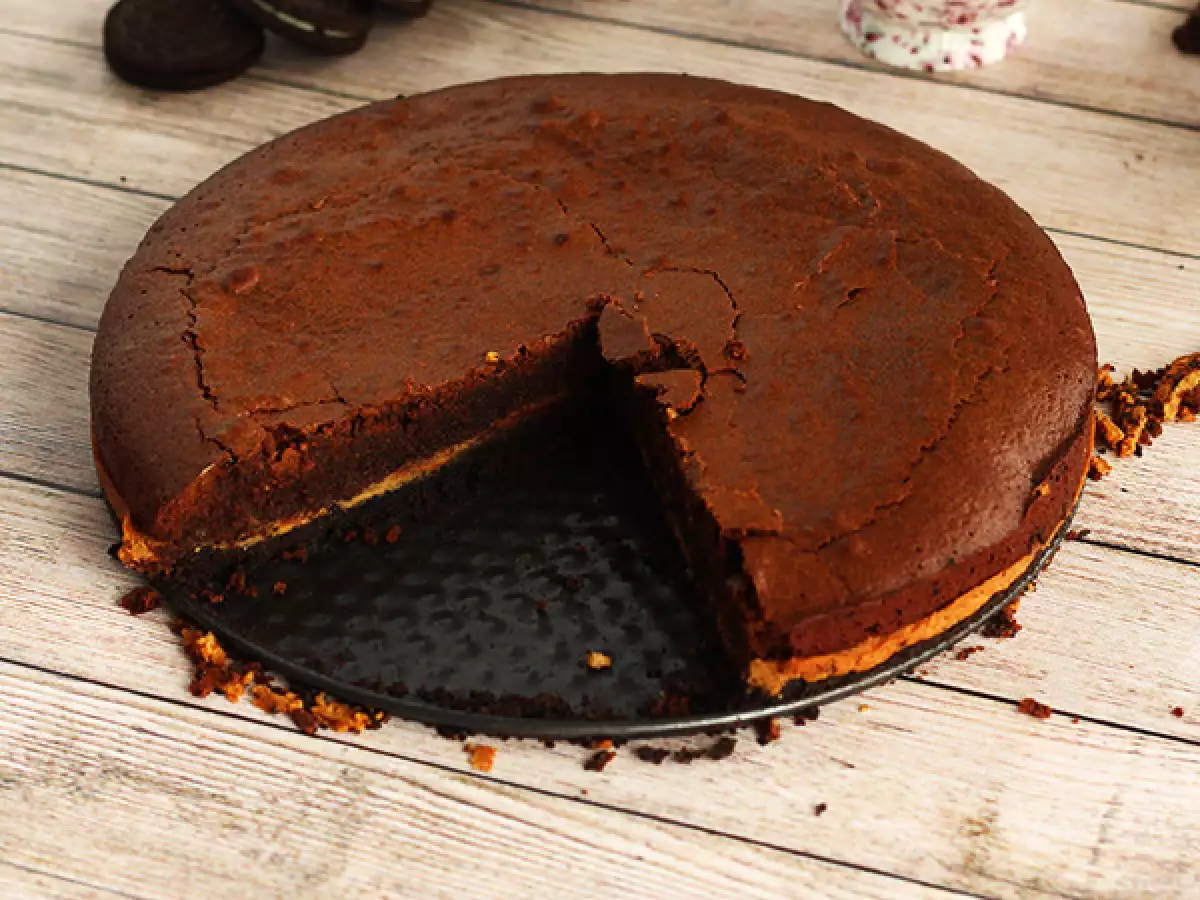 Maapähkinävoibrownie Oreo-kekseillä