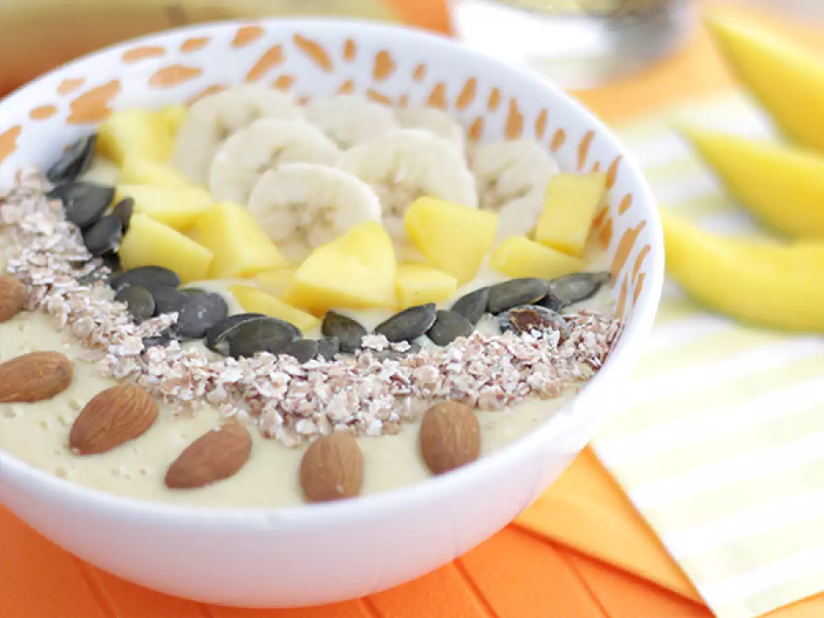 Mango-banaanismoothiekulho - kuva 3