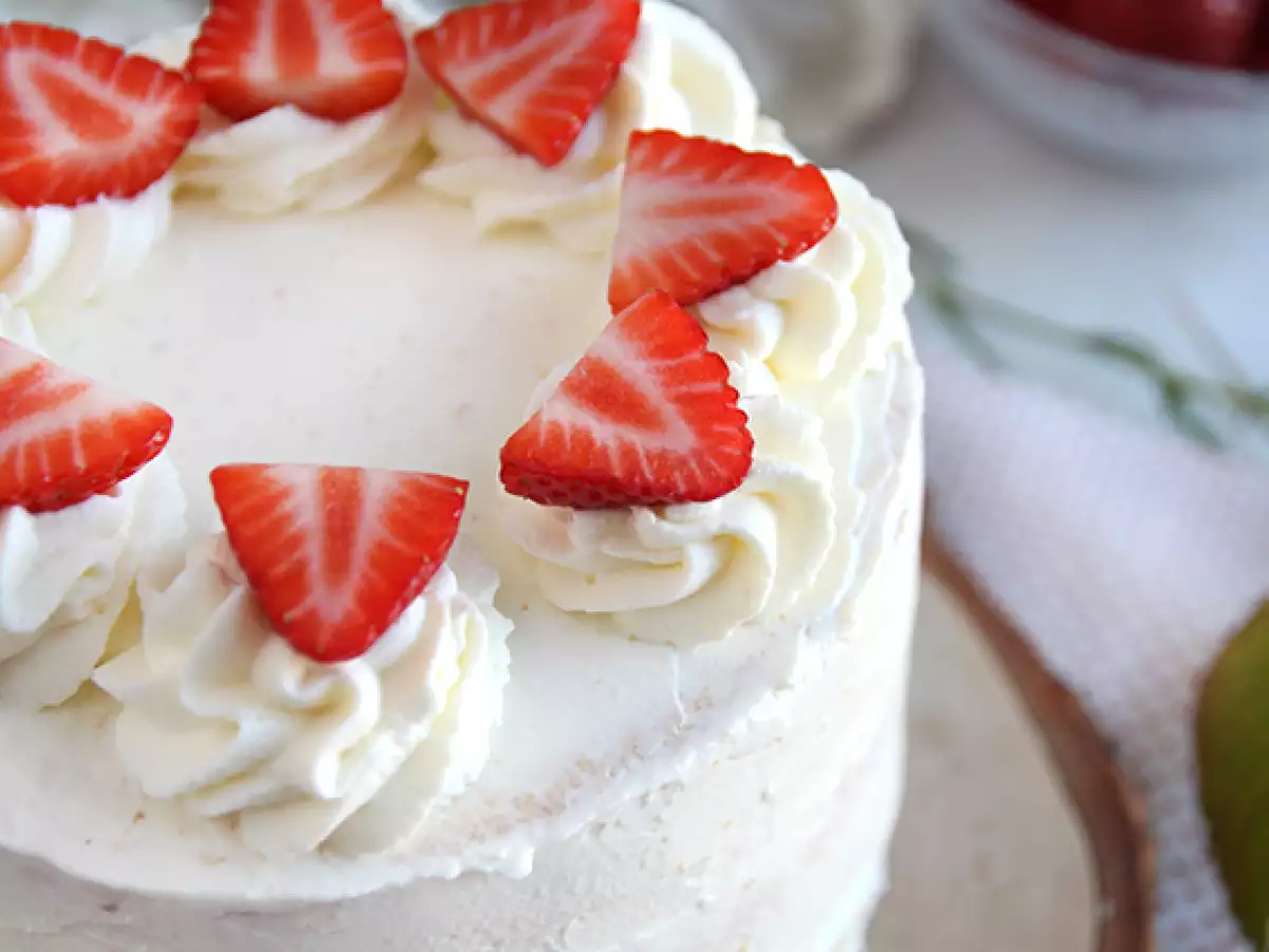 Mansikkakerroskakku mascarpone-kermalla - kuva 4