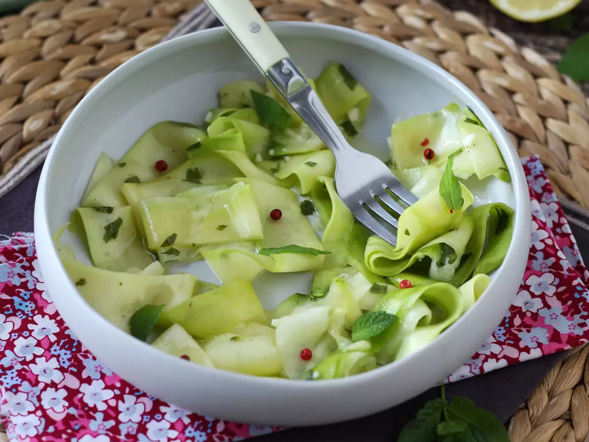 Marinoidut kesäkurpitsat – täydellinen kesäinen kasviscarpaccio! - kuva 5