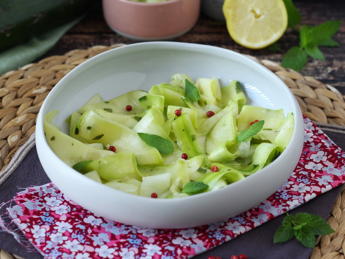 Marinoidut kesäkurpitsat, täydellinen vihannescarpaccio kesään!
