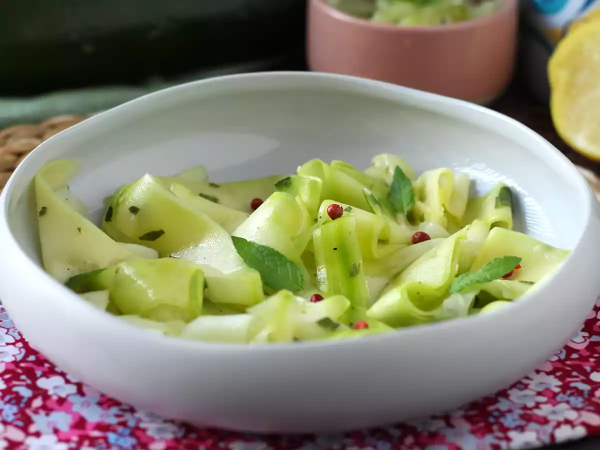 Marinoidut kesäkurpitsat, täydellinen vihannescarpaccio kesään! - kuva 3