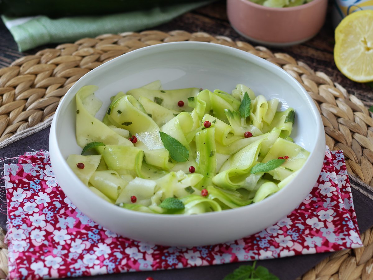 Marinoidut kesäkurpitsat, täydellinen vihannescarpaccio kesään! - kuva 4
