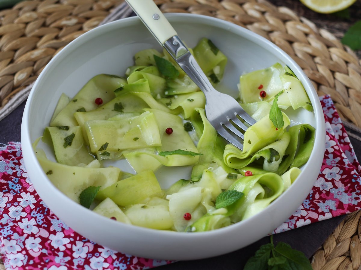 Marinoidut kesäkurpitsat, täydellinen vihannescarpaccio kesään! - kuva 5