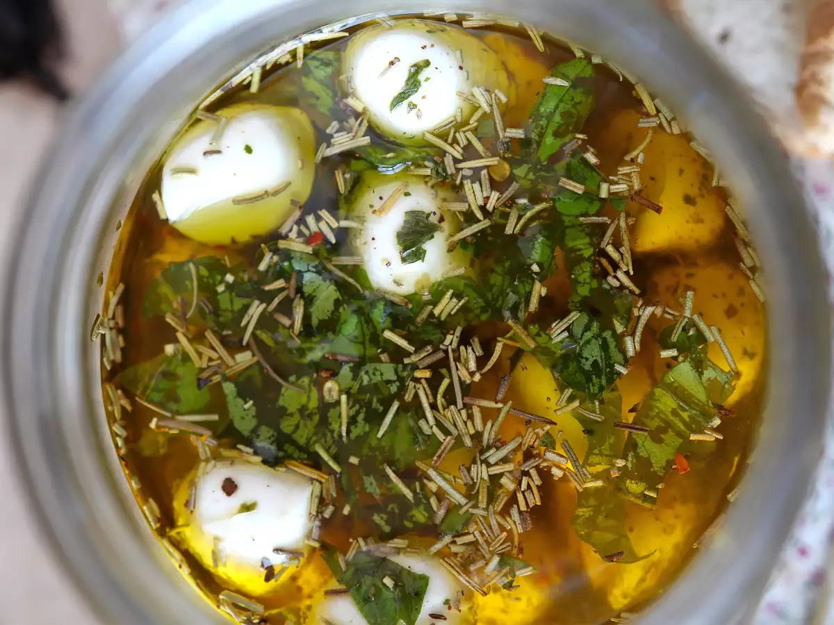 Marinoidut mozzarellapallot aperitiiviksi tai salaatiksi! - kuva 4