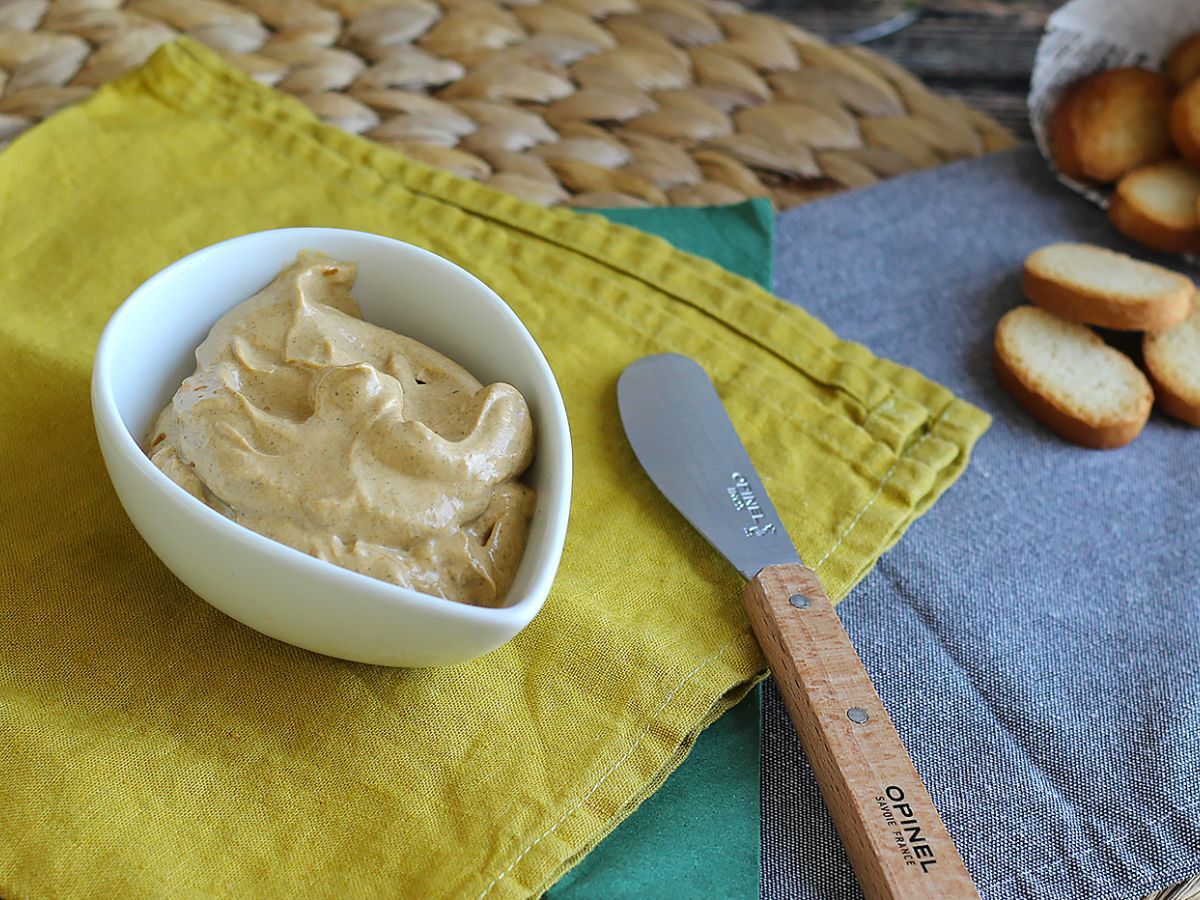 Marinoidut simpukat pate
