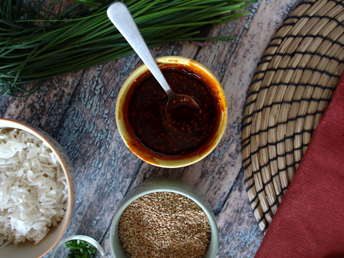 Mausteinen korealainen gochujang-kastike Bibimbapille - kuva 5