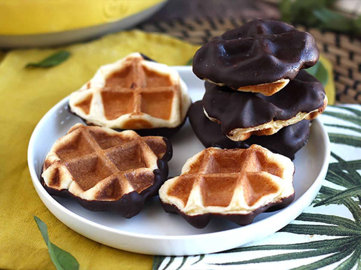 Mini suklaavohvelit
