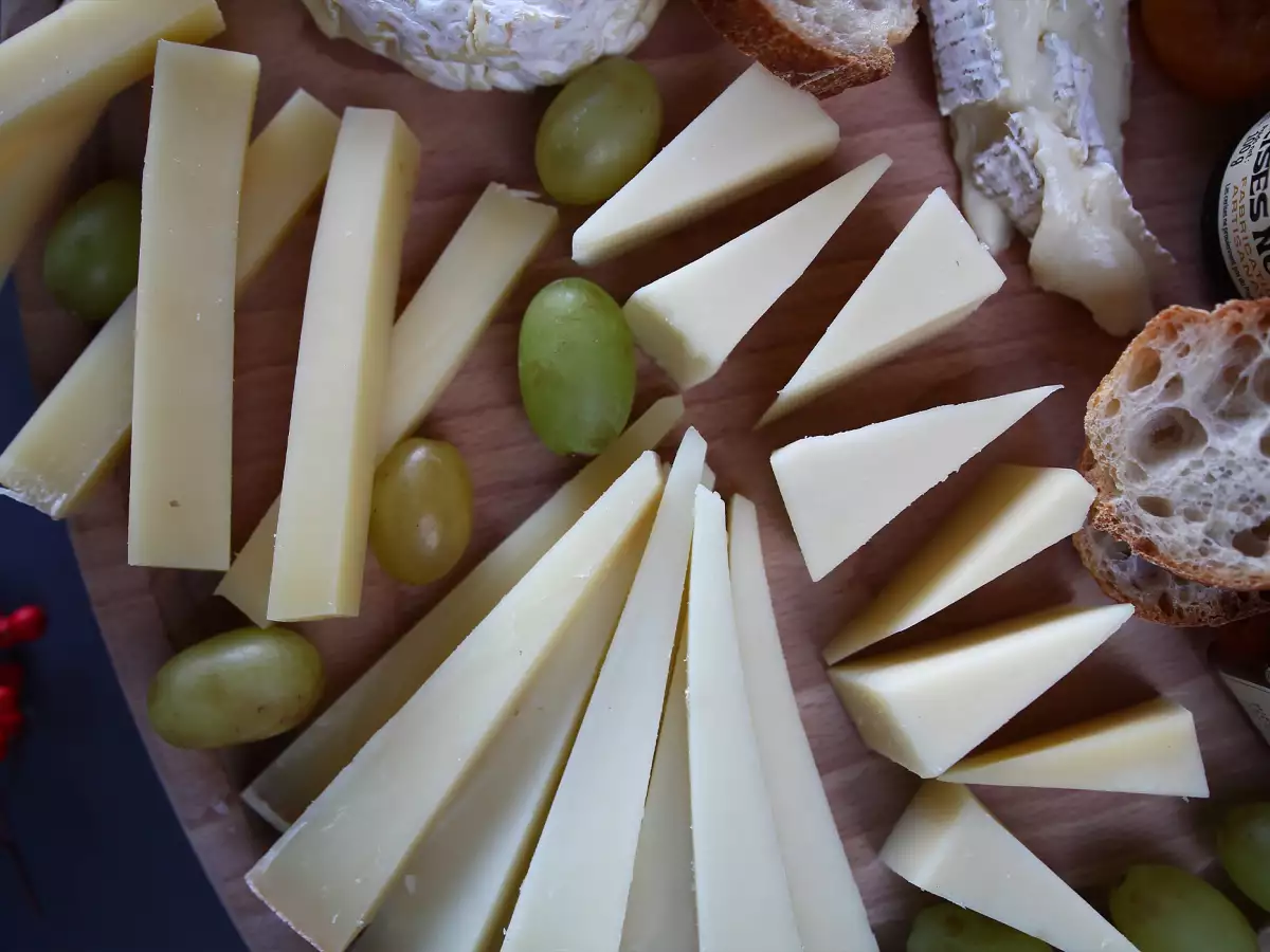 Miten koota herkullinen juustolautanen? - kuva 3