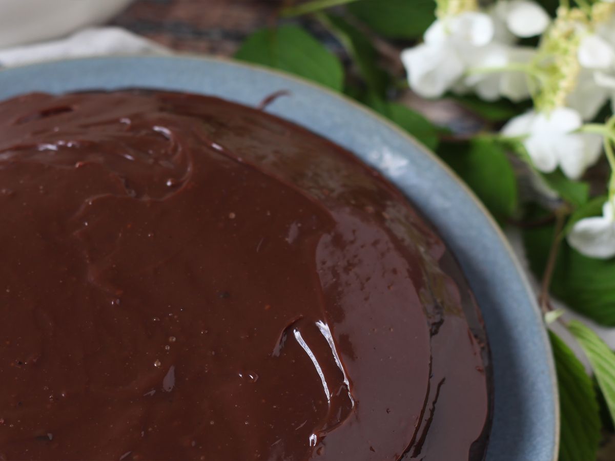 Miten tehdä brigadeiro-kuorrutus kakkuihin?